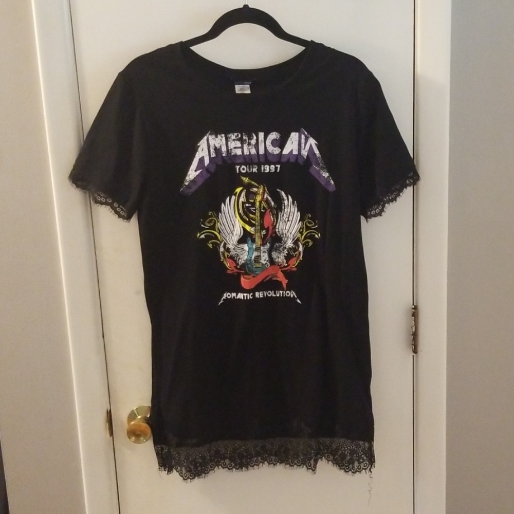 T shirt dress with rock logo and lace